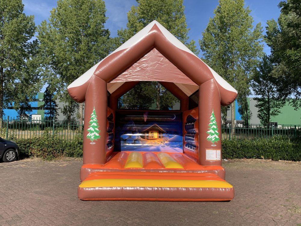 Springkussen Winters huisje kopen - Jump Factory