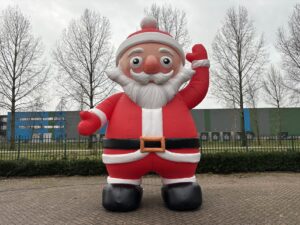 Weihnachtsmann aufblasbar 5 Meter I