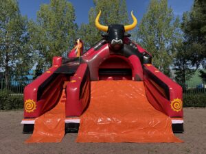 Kompakte Rutsche 'Stier'