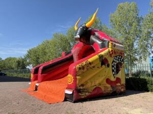 Kompakte Rutsche 'Stier'