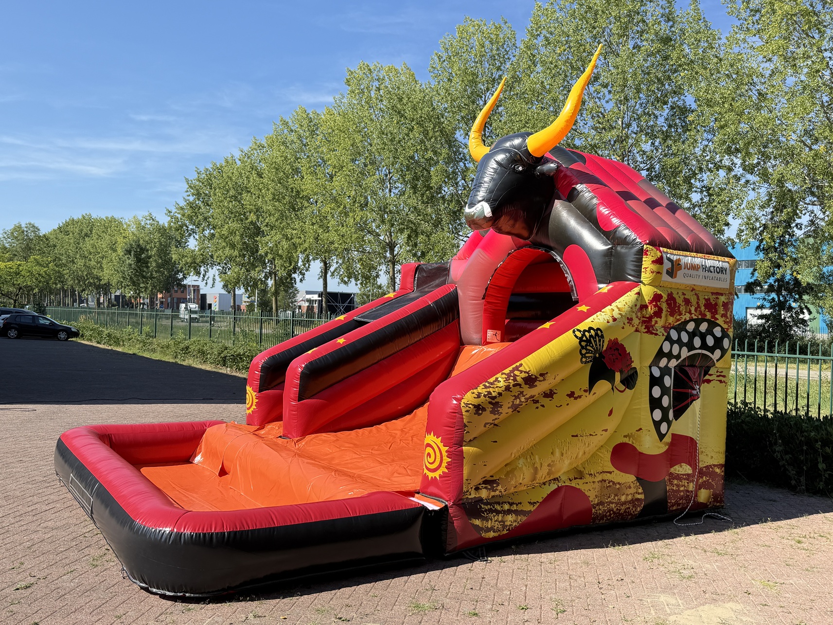 Kompakte Rutsche 'Stier'