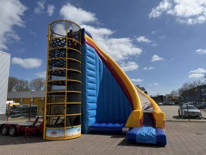 Maßgefertigte Combi Action Rutsche 1