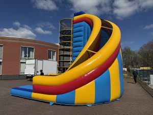 Maßgefertigte Combi Action Rutsche 2