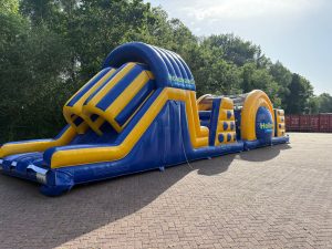 "Big Roll'-Hindernisparcours Hollewand