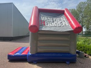 Mini Hüpfburg mit Rutsche für Fa. van den Hoogen III