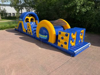 "Big Roll'-Hindernisparcours Hollewand