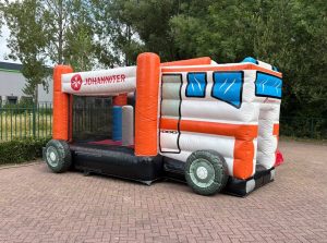 Maßgeschneiderte Multiplay Hüpfburg für die Johanniter-Unfall-Hilfe II