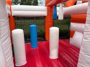 Maßgeschneiderte Multiplay Hüpfburg für die Johanniter-Unfall-Hilfe III